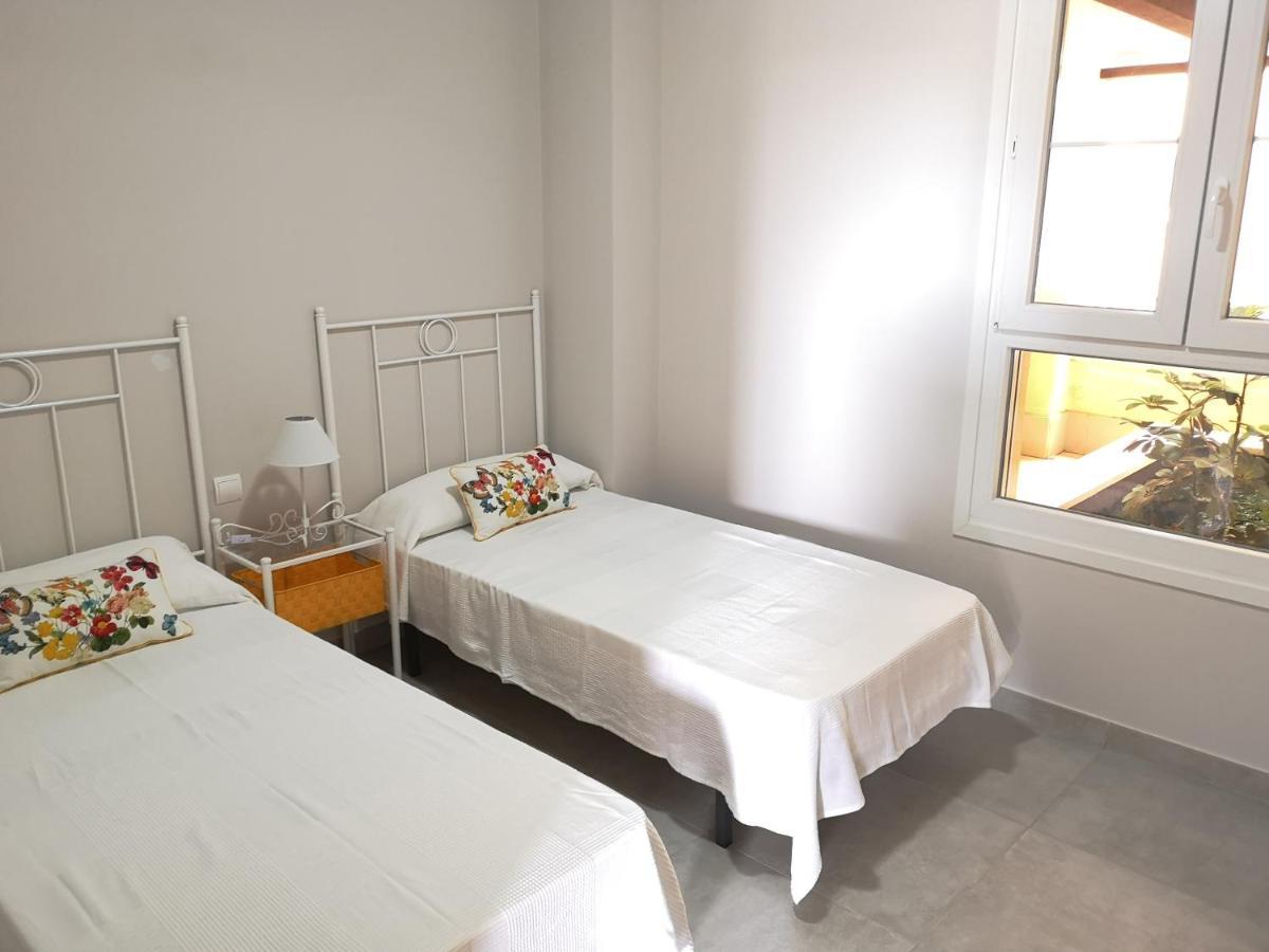 Precioso Apartamento Planta Baja Junto A La Playa إيسلا كانيلا المظهر الخارجي الصورة